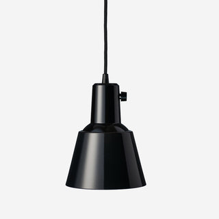 K831 Enamelled pendant light