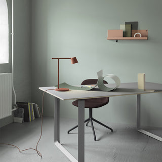 Folded Shelf 30 × 40
